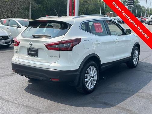 2022 Nissan Rogue Sport SV