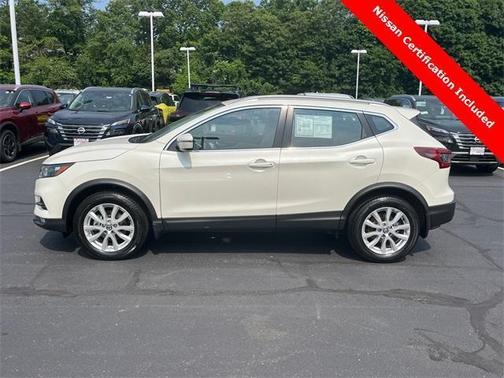 2022 Nissan Rogue Sport SV