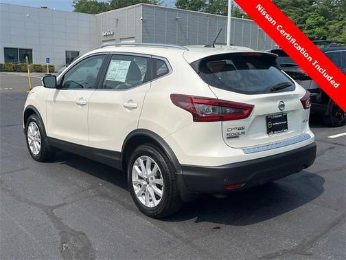 2022 Nissan Rogue Sport SV