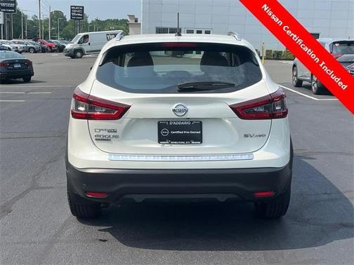 2022 Nissan Rogue Sport SV
