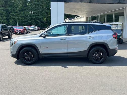 2024 GMC Terrain AT4