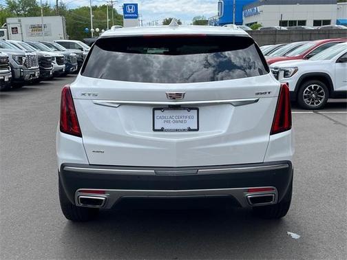 2021 Cadillac XT5 Premium Luxury