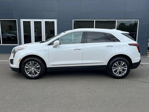 Crystal White 2022 Cadillac XT5 Premium Luxury