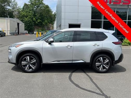 2022 Nissan Rogue SL