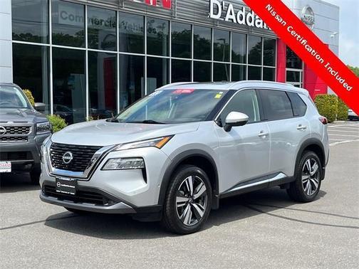 2022 Nissan Rogue SL