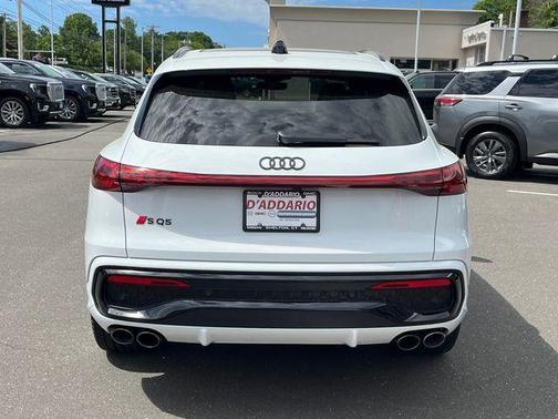 Glacier White Metallic 2025 Audi SQ5 3.0T quattro Premium