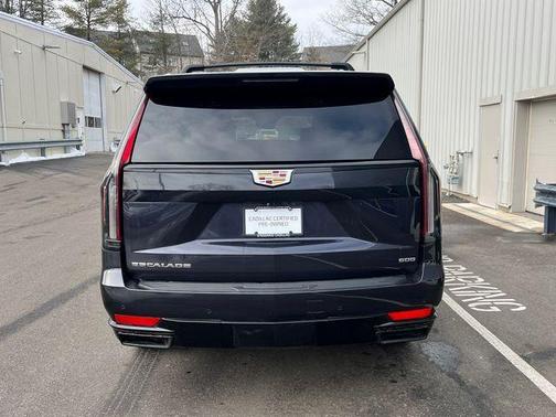 2022 Cadillac Escalade Sport Platinum