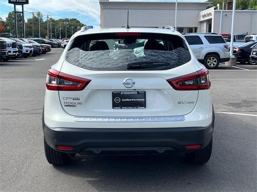 2022 Nissan Rogue Sport SV