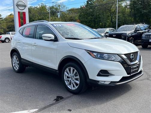 2022 Nissan Rogue Sport SV