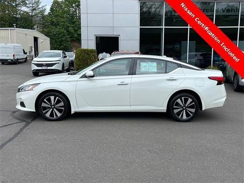2022 Nissan Altima 2.5 SV