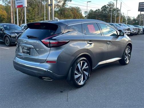 2023 Nissan Murano SL