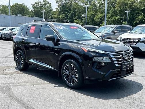 2025 Nissan Rogue Platinum