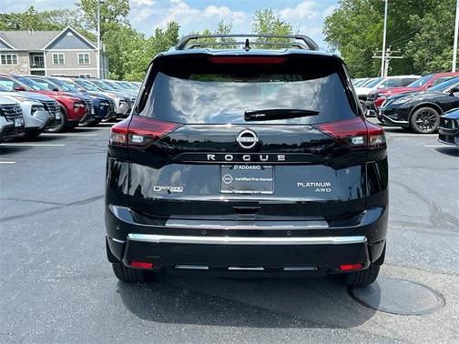 2025 Nissan Rogue Platinum
