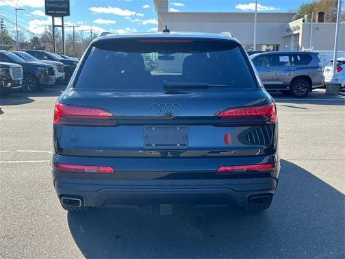 2025 Audi Q7 55 Premium Plus