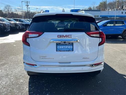 2023 GMC Terrain Denali