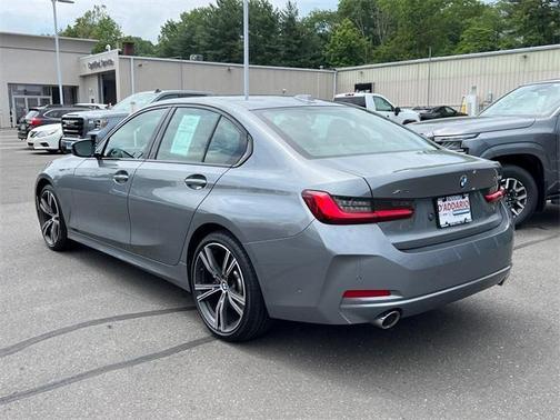 2023 BMW 330 i xDrive