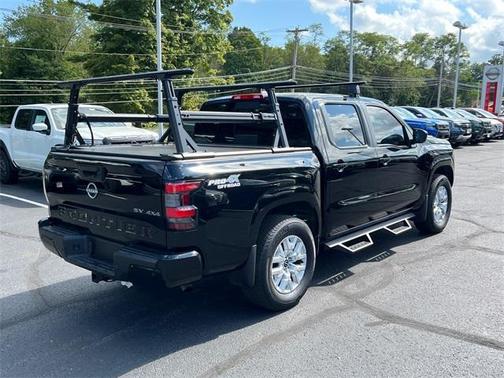 2024 Nissan Frontier SV