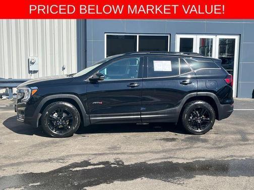 Ebony Twilight Metallic 2022 GMC Terrain AT4