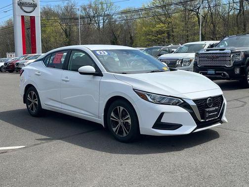 Cloud White 2023 Nissan Sentra SV