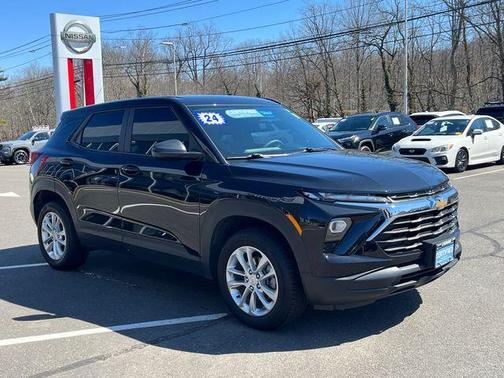 Mosaic Black Metallic 2024 Chevrolet Trailblazer LS