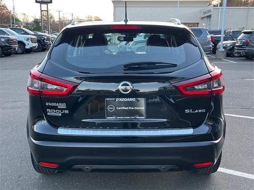 2022 Nissan Rogue Sport SL