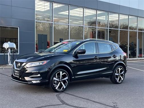 2022 Nissan Rogue Sport SL