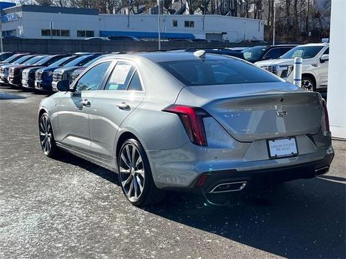 2024 Cadillac CT4 Luxury