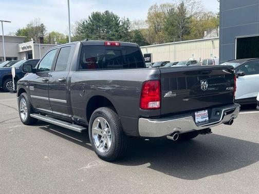 Crystal Metallic 2018 RAM 1500 Big Horn