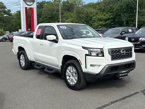 Glacier White 2023 Nissan Frontier SV