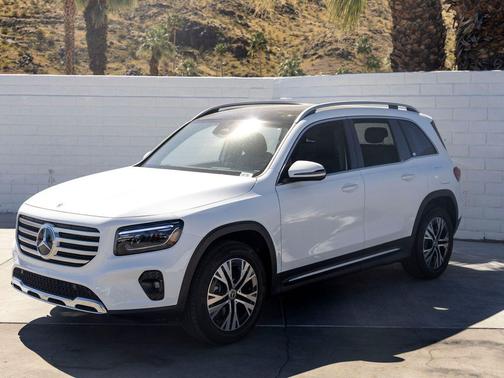 Polar White 2026 Mercedes-Benz GLB 250 Base