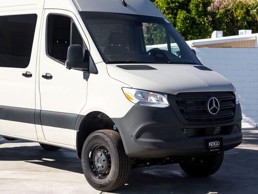 2026 Mercedes-Benz Sprinter 2500 Standard Roof