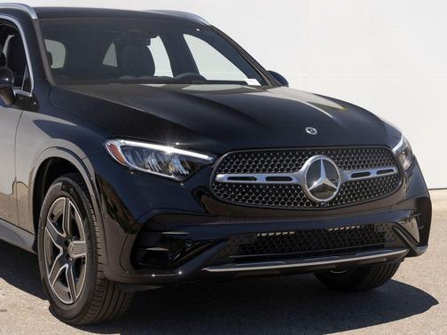 Black 2026 Mercedes-Benz GLC 300 Base