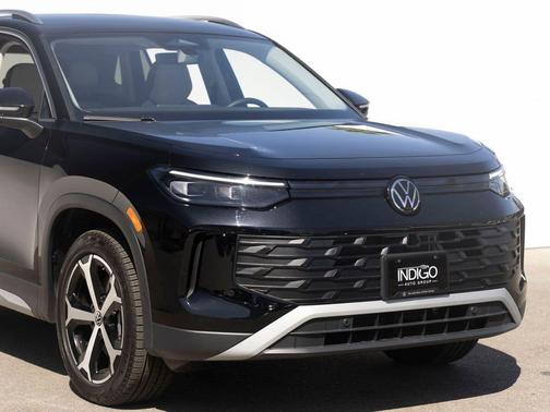 2025 Volkswagen Tiguan 2.0T SE 4MOTION