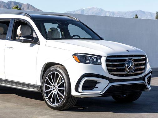 2025 Mercedes-Benz GLS 580 4MATIC