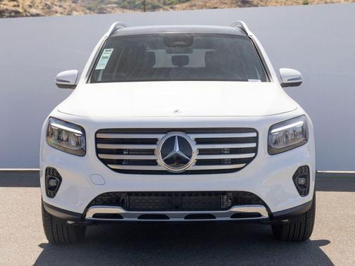 Polar White 2026 Mercedes-Benz GLB 250 Base