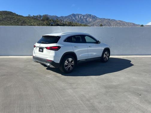 2025 Mercedes-Benz GLA 250 4MATIC