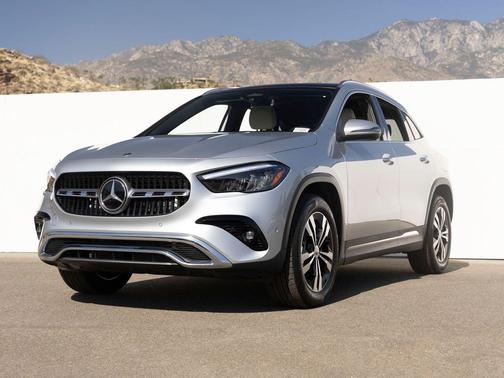 Cirrus Silver Metallic 2026 Mercedes-Benz GLA 250 4MATIC