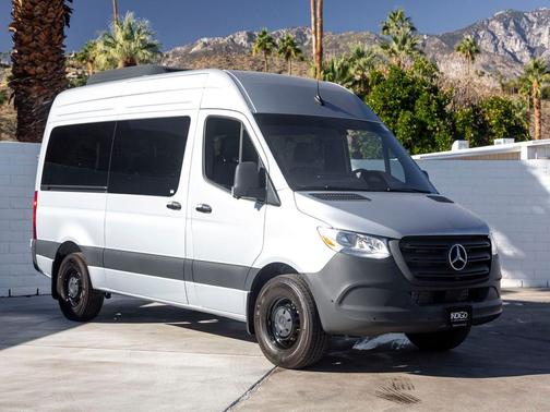 2025 Mercedes-Benz Sprinter 2500 Standard Roof