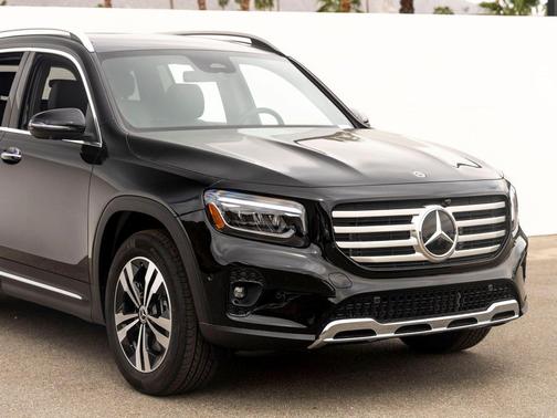 NIGHT BLK 2026 Mercedes-Benz GLB 250 Base
