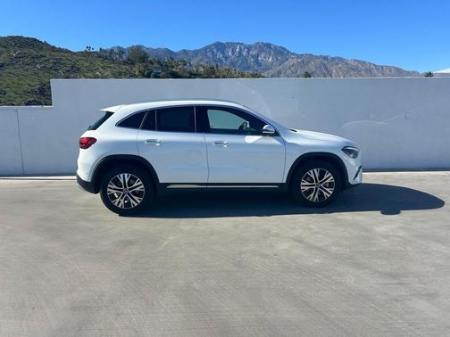 2025 Mercedes-Benz GLA 250 4MATIC