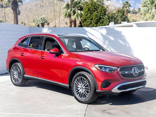 PATREDMETALLIC 2026 Mercedes-Benz GLC 300 Base
