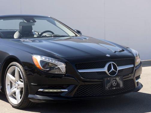 Black 2014 Mercedes-Benz SL-Class SL 550