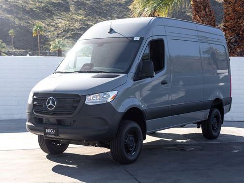 2025 Mercedes-Benz Sprinter 2500 Standard Roof