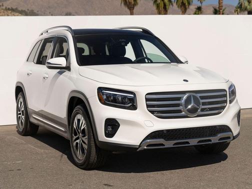 Polar White 2026 Mercedes-Benz GLB 250 Base