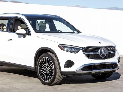 2025 Mercedes-Benz GLC 300 Base
