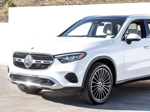 2025 Mercedes-Benz GLC 300 Base