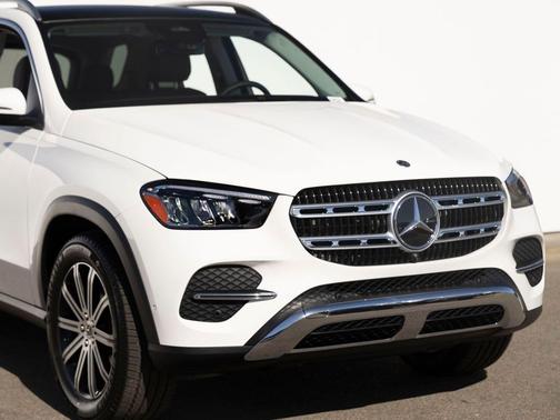 Polar White 2026 Mercedes-Benz GLE 350 Base