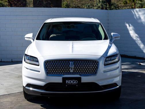 2021 Lincoln Nautilus Standard