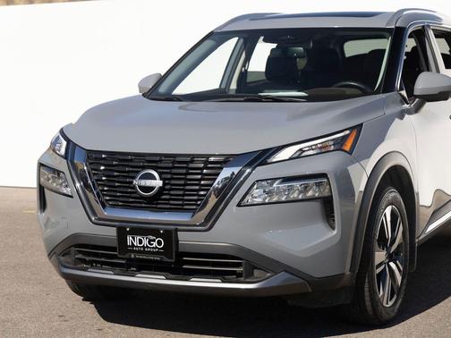 Boulder Gray Pearl 2023 Nissan Rogue SL