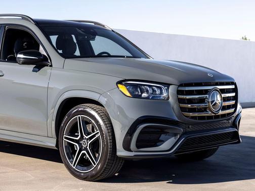 2026 Mercedes-Benz GLS 450 4MATIC